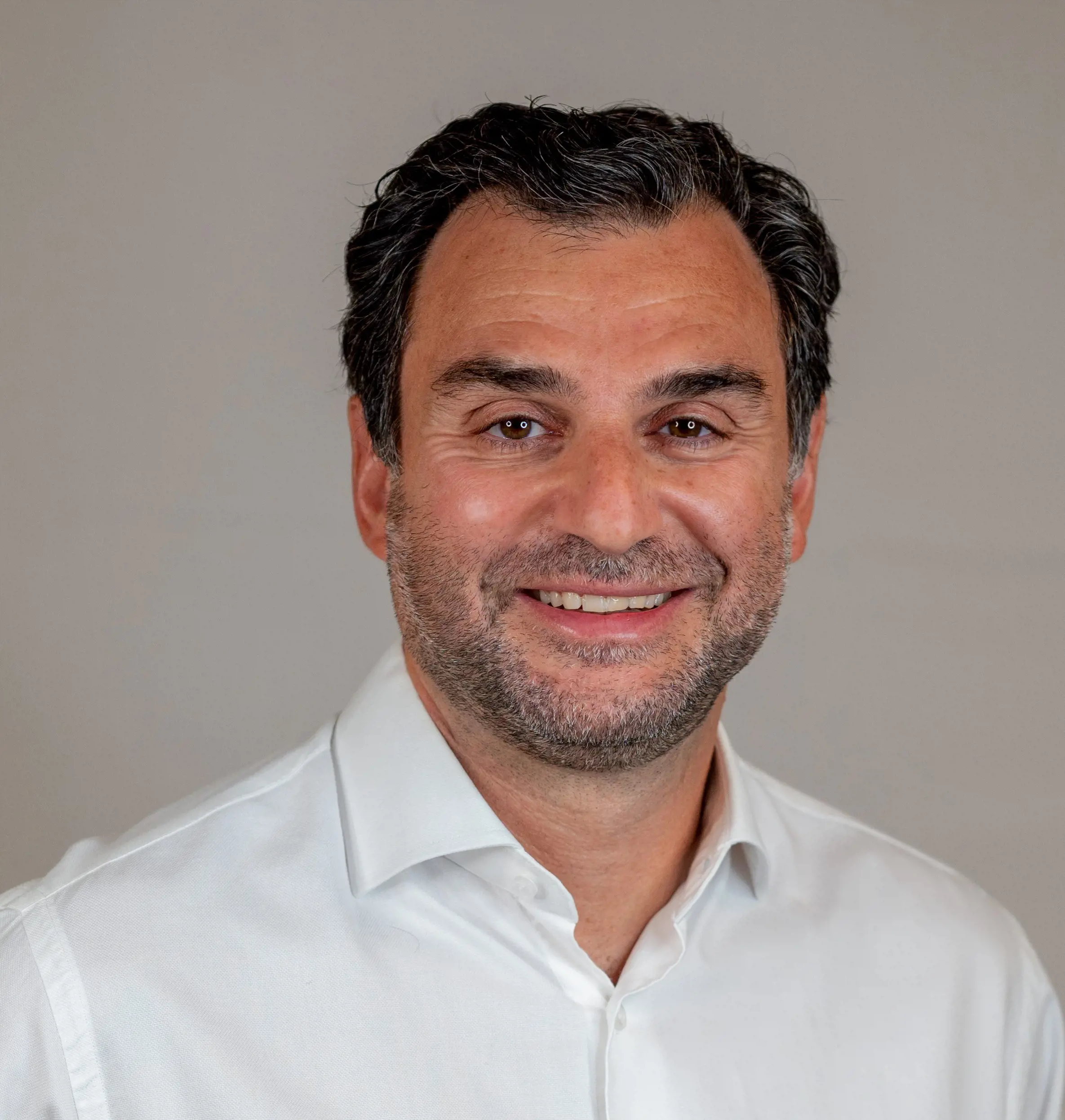 SAYEGH Rami Colour HQ News